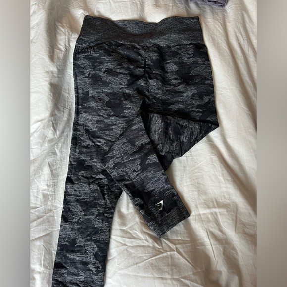 Gymshark Camo Leggings - Picture 3 of 4
